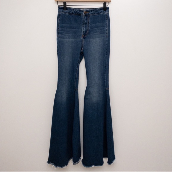 FREE PEOPLE Just Float On Flare Jeans Size 24 - Picture 3 of 11